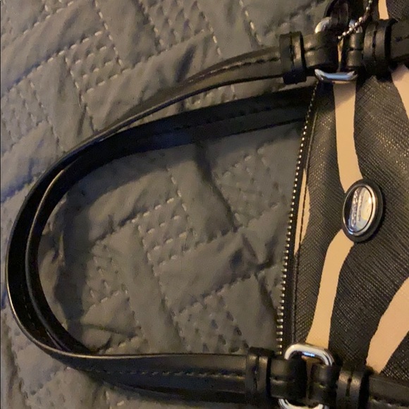 Coach purse - Picture 8 of 11